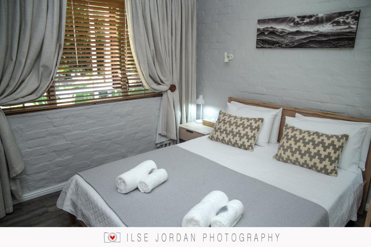 Raw Karoo Guest House 오쇼른 외부 사진